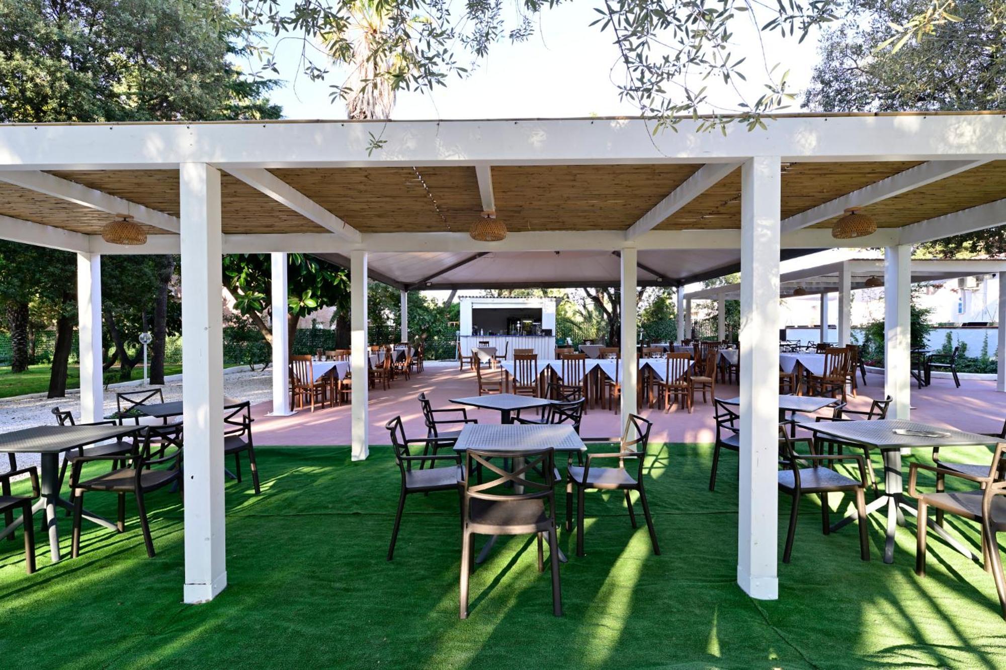 Villa Valentina Park Posada  Exterior photo